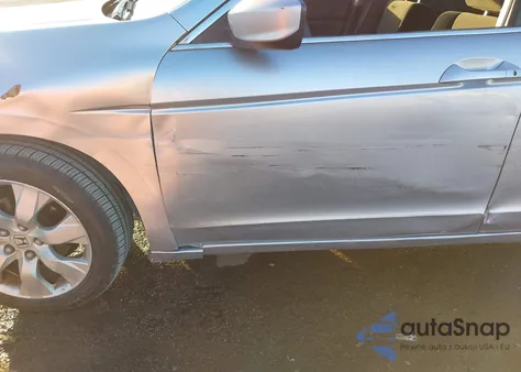 2008 Honda Accord 2.4 Lx z USA, uszkodzony, nr VIN 1HGCP26308A123780